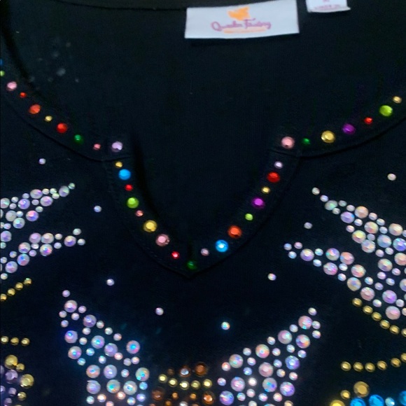 Quacker Factory Black Top with Angel Design - Picture 5 of 7